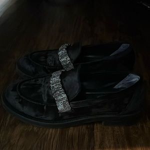 Black velvet and leather loafers. European brand - Lescarpe.